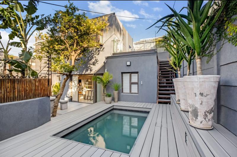 To Let 2 Bedroom Property for Rent in Green Point Western Cape